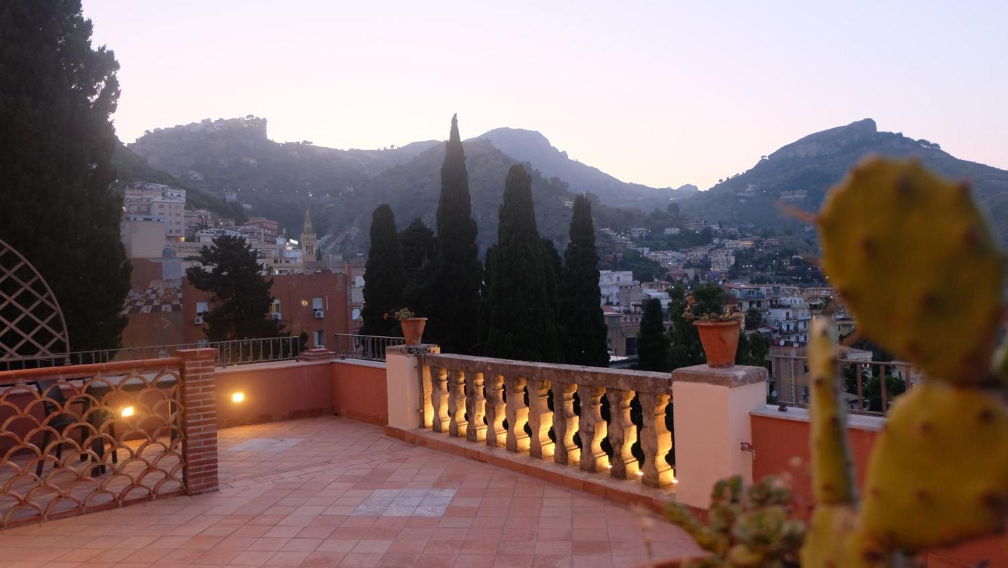 Nettuno 2* Taormina